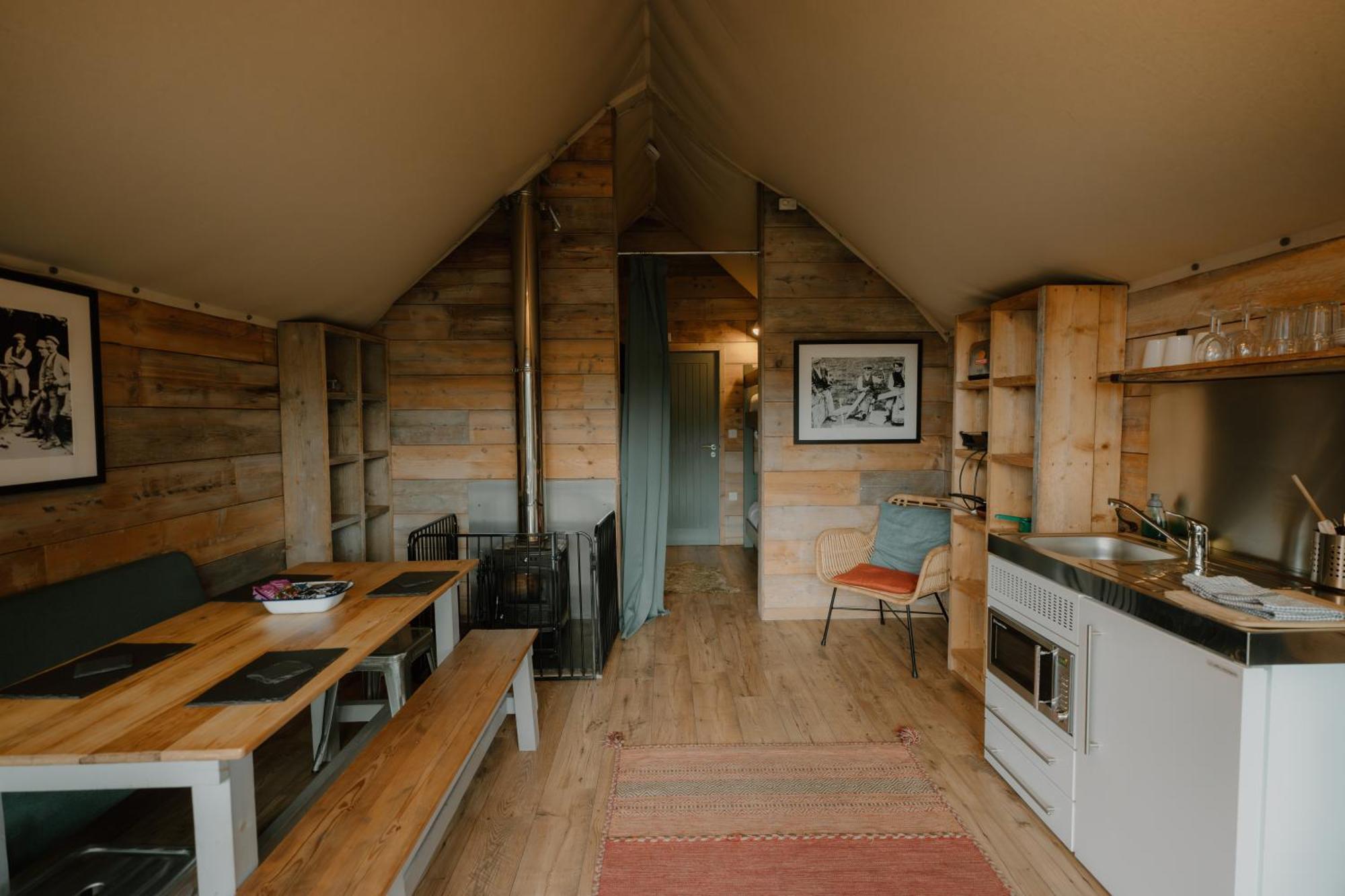 Llechwedd Glamping Hotel Blaenau Ffestiniog Kültér fotó