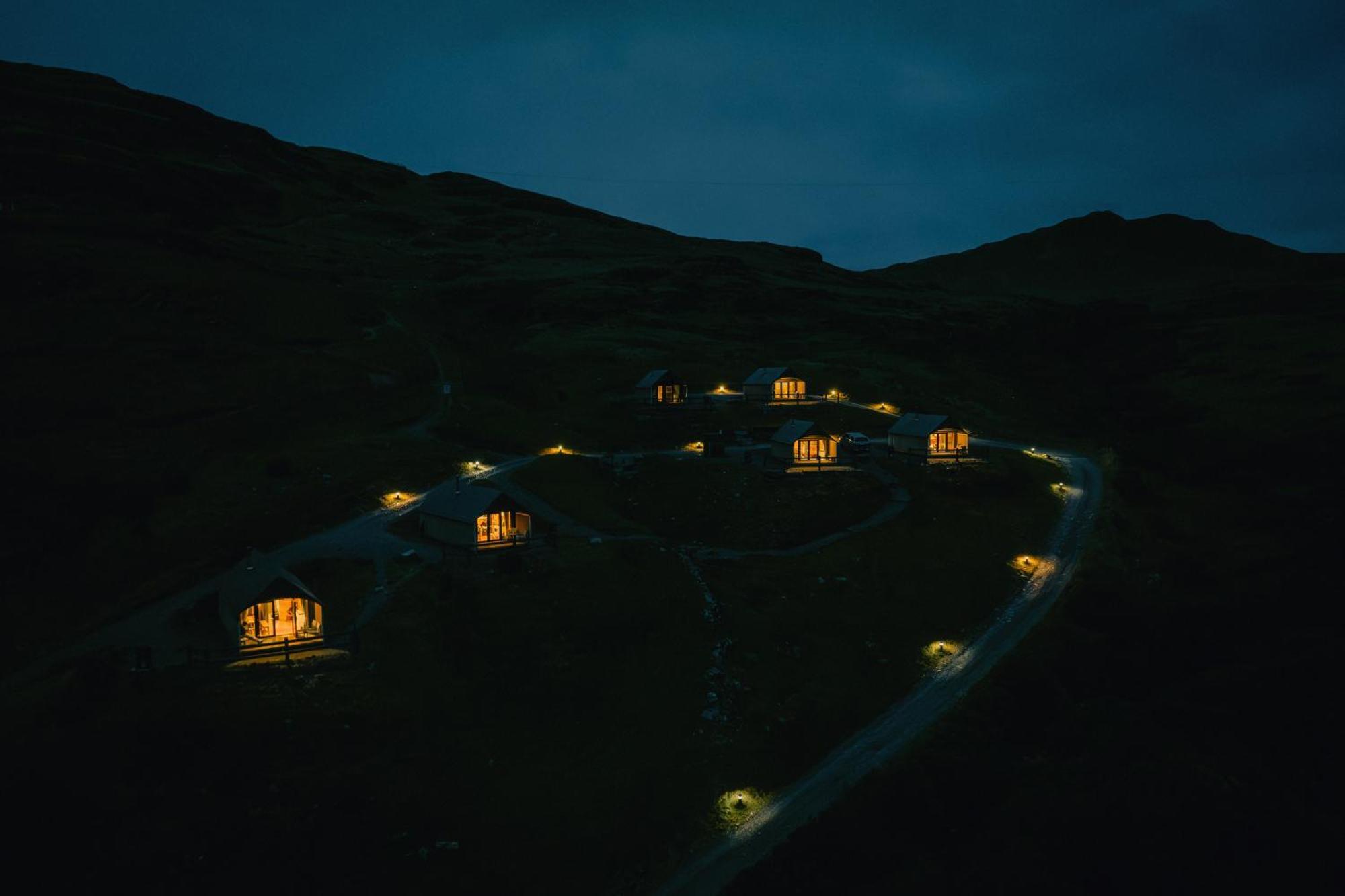 Llechwedd Glamping Hotel Blaenau Ffestiniog Kültér fotó